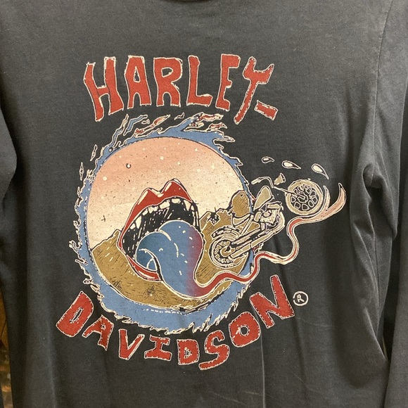 Harley-Davidson|| long sleeve - Picture 2 of 4